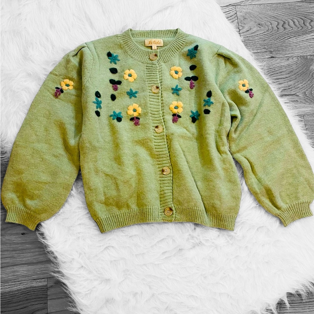 NWT’s Listicle sweater
